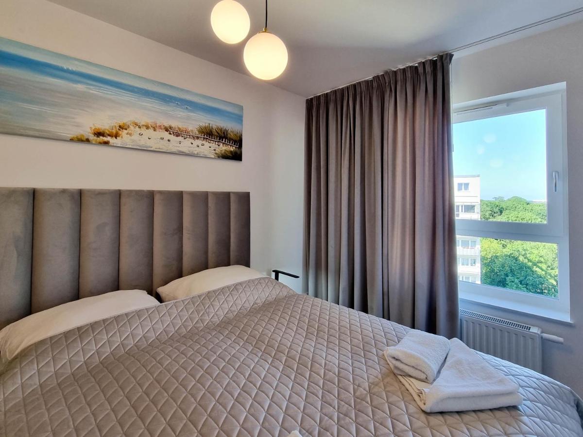 Апартаменти Visit Baltic - Sun Towers -2 Sypialnie - Parking Inklusive Свіноуйсьце Екстер'єр фото