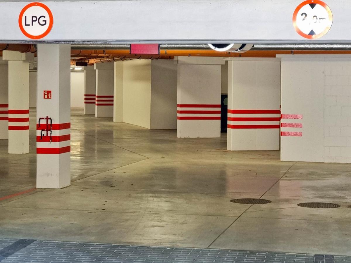Апартаменти Visit Baltic - Sun Towers -2 Sypialnie - Parking Inklusive Свіноуйсьце Екстер'єр фото