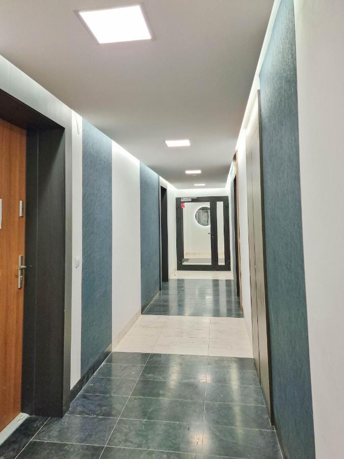 Апартаменти Visit Baltic - Sun Towers -2 Sypialnie - Parking Inklusive Свіноуйсьце Екстер'єр фото
