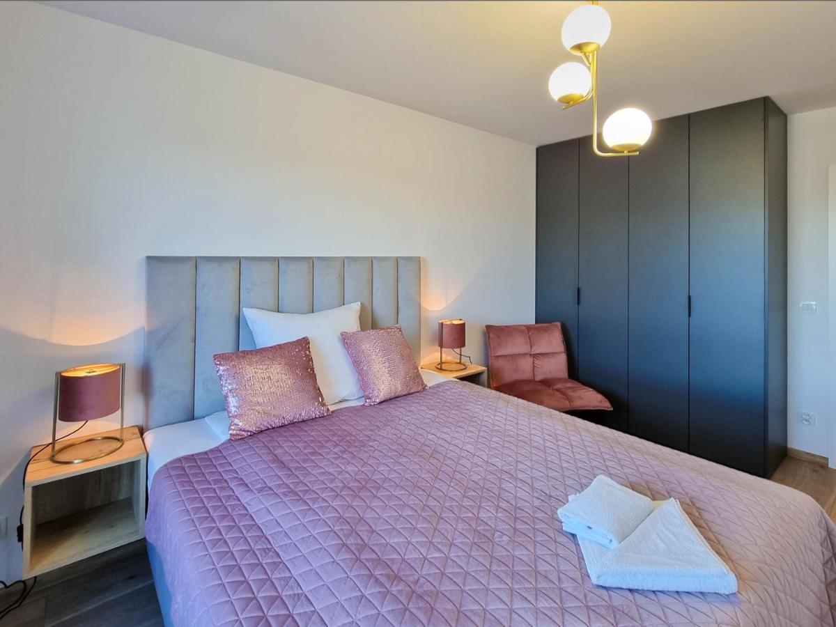 Апартаменти Visit Baltic - Sun Towers -2 Sypialnie - Parking Inklusive Свіноуйсьце Екстер'єр фото
