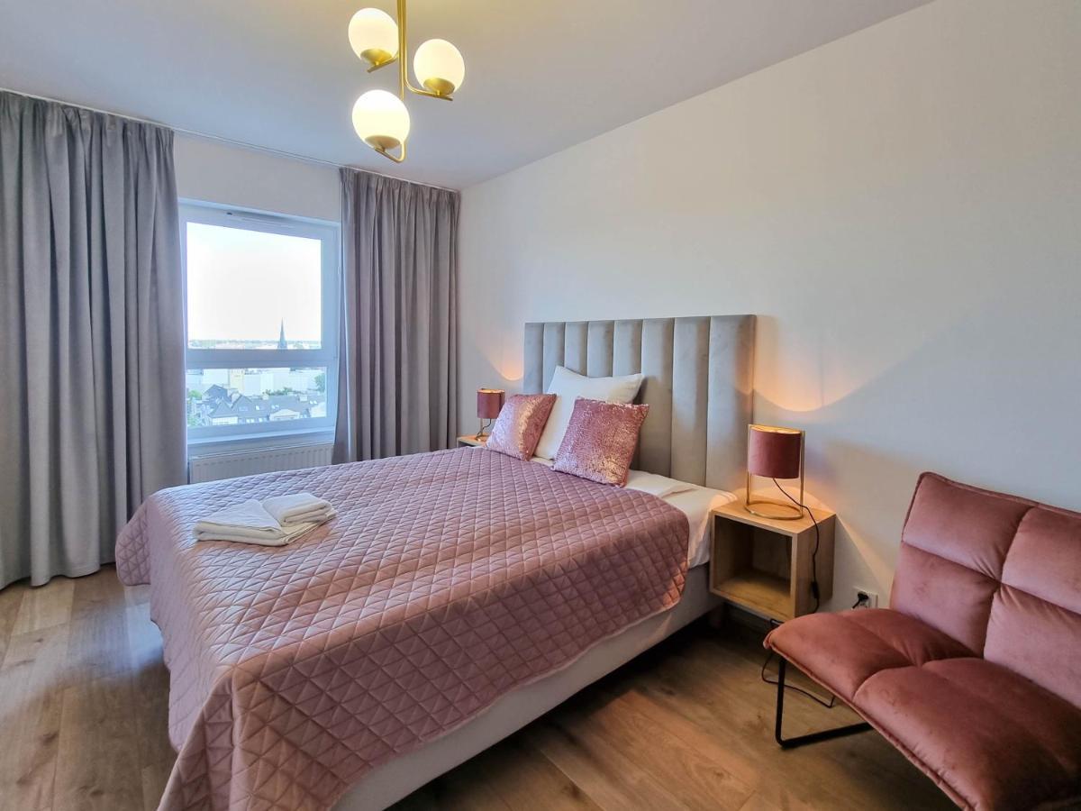 Апартаменти Visit Baltic - Sun Towers -2 Sypialnie - Parking Inklusive Свіноуйсьце Екстер'єр фото